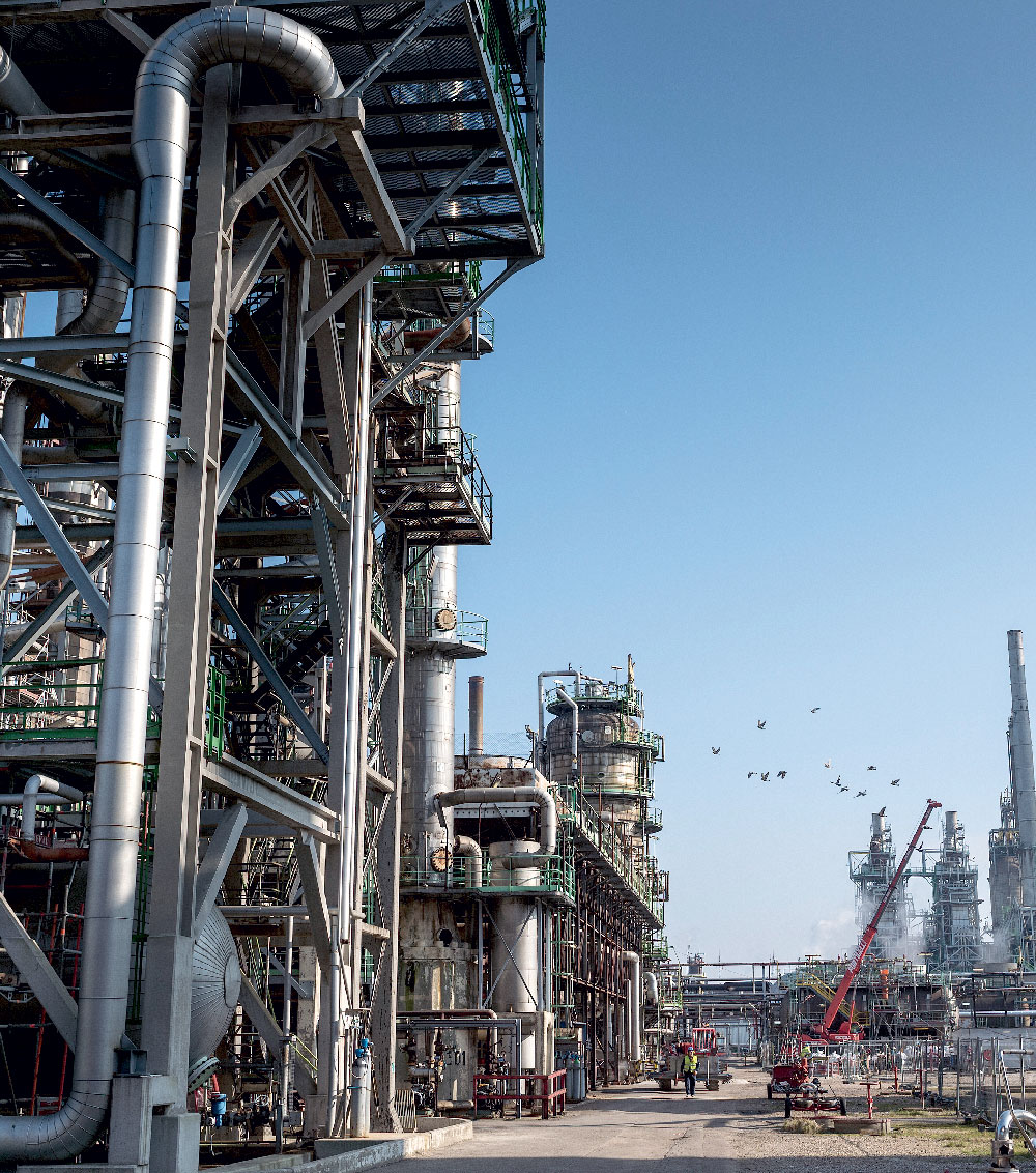 Le chantier gigantesque du grand arrêt de Gravenchon